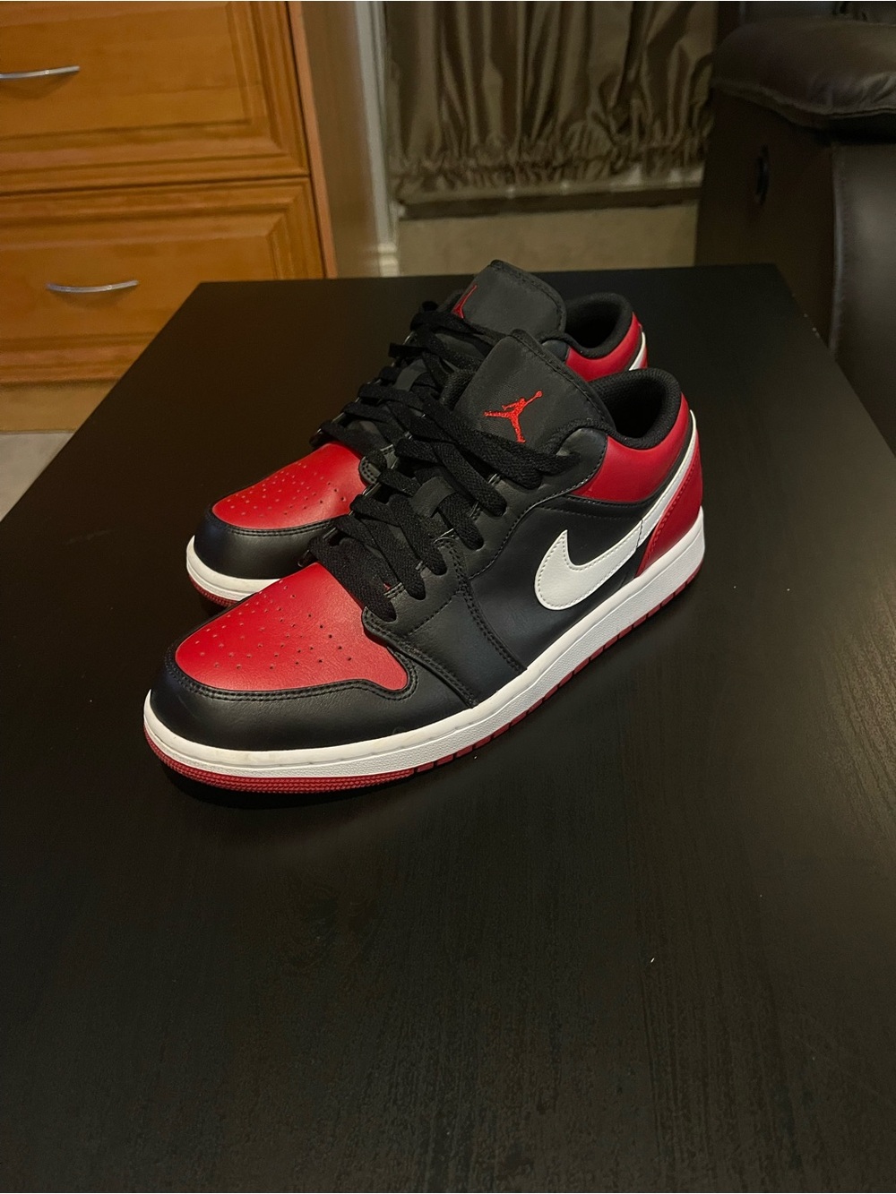 Jordan 1 Low Alternate Bred Toe 553558-066